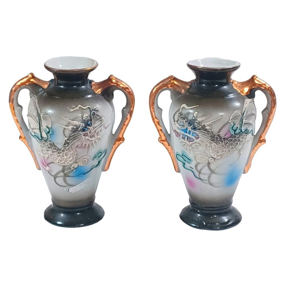 2 Royal Gilt Japan Japanese Dragon Ware Moriage Amphora Handle Bud Vases